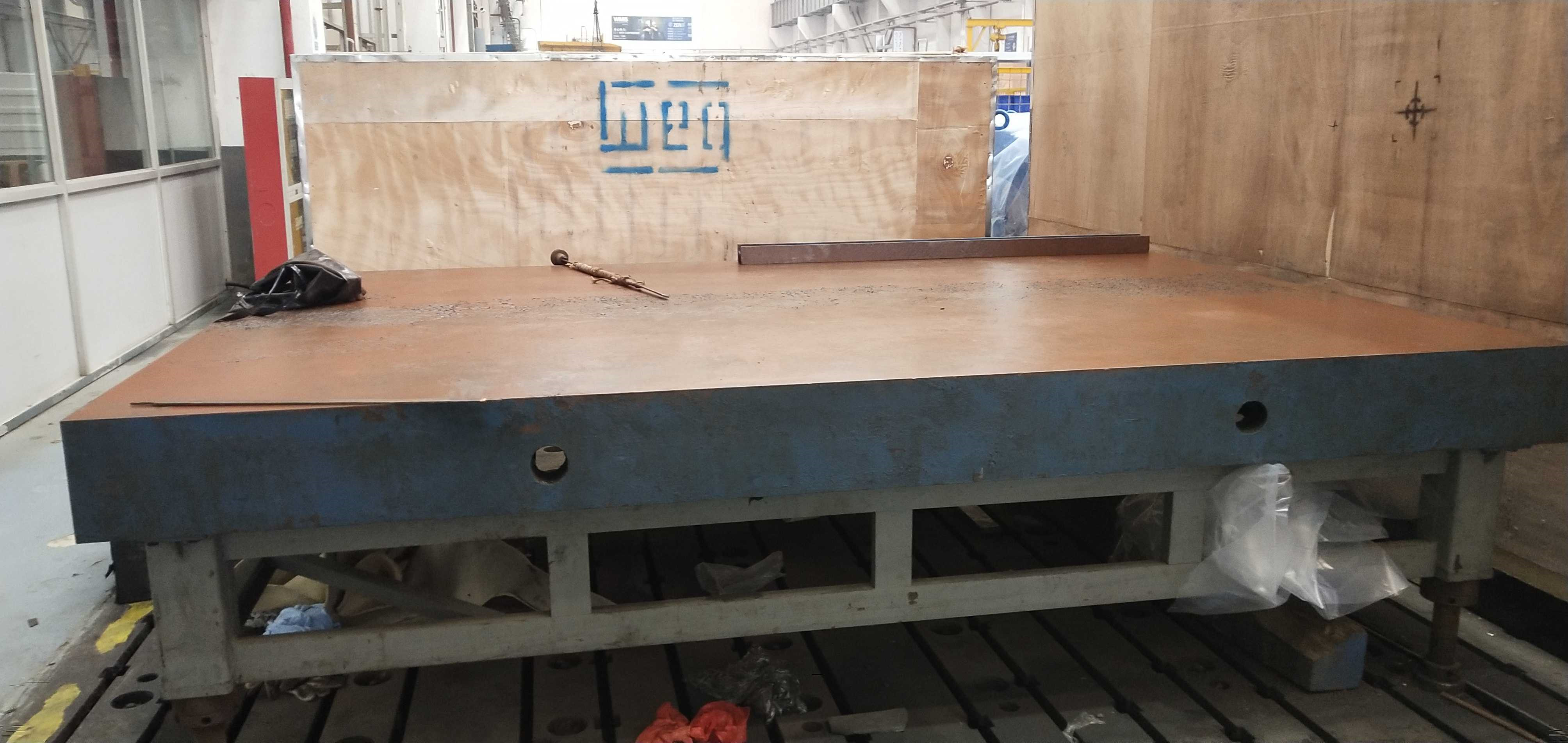 铸铁平台下降的原因